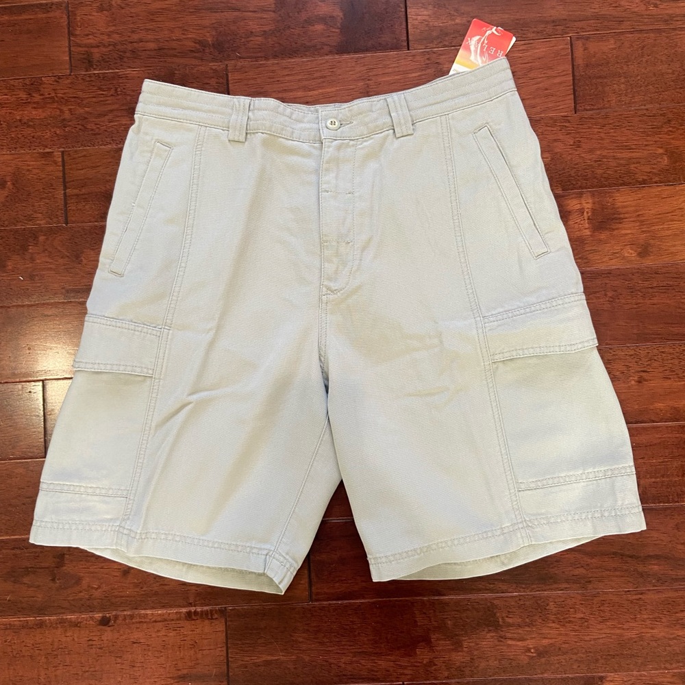 Light gray Tommy Bahama shorts - MENS - NWT